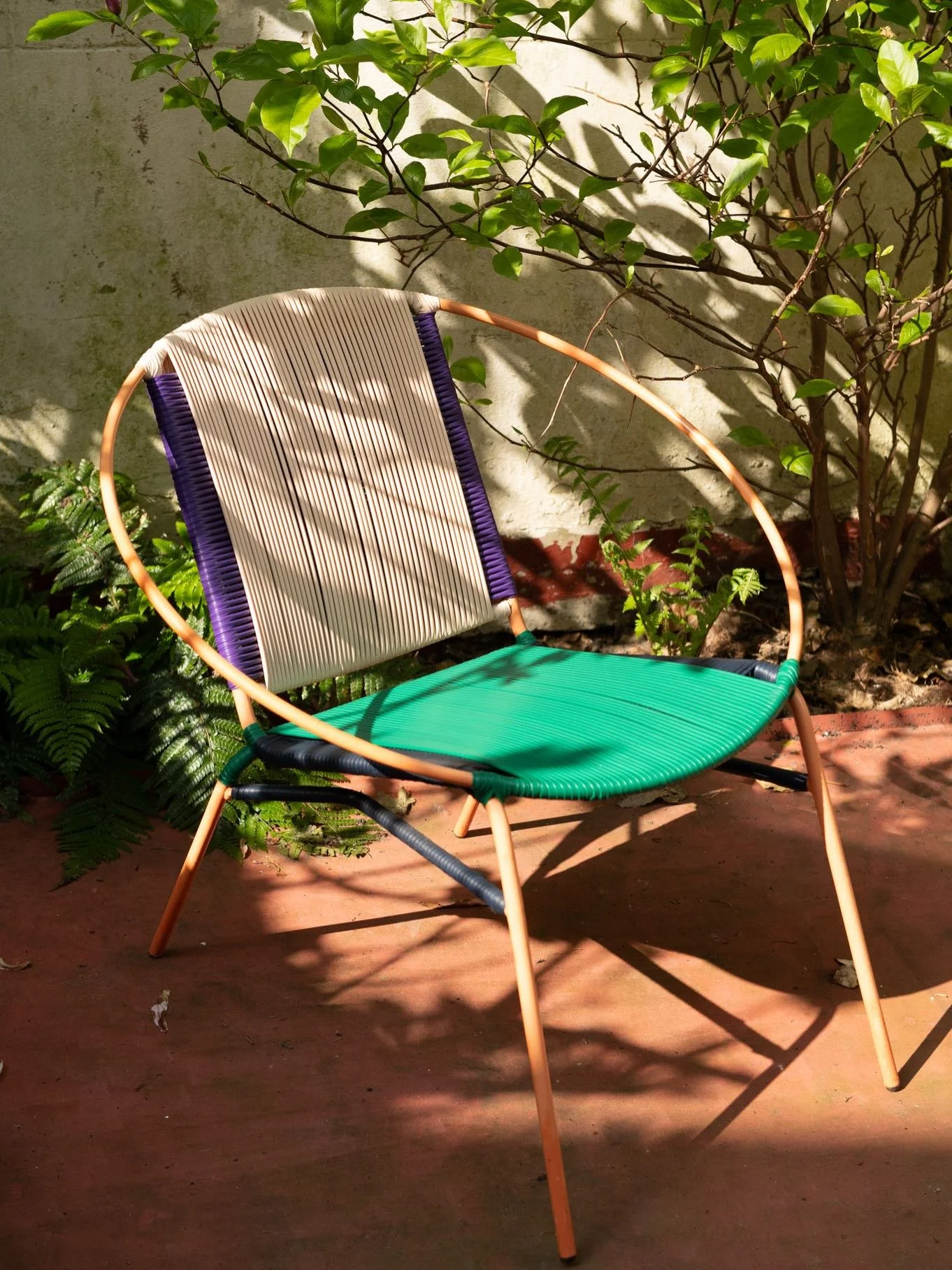 Chocolate eggs, magnolia&rsquo;s blooming, outdoor cooking and a sauna if the weather is still grey? Our house can be your perfect easter 🐣 getaway! Link in bio ⬆️

When I imagine home, I always start outside.
Open windows. A soft breeze moving the 