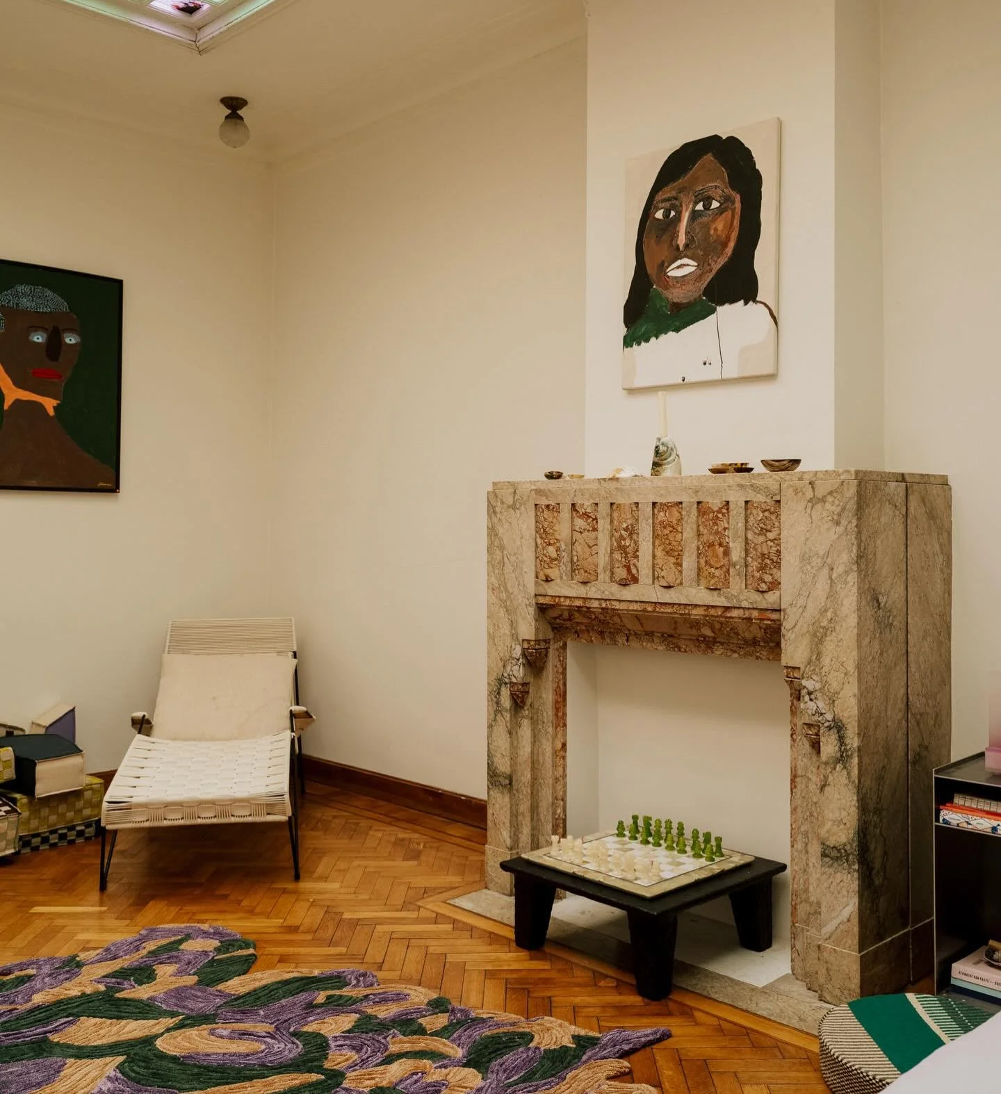 Today it&rsquo;s Revolu&ccedil;&atilde;o dos Cravos in Portugal&hellip; Or how a Flower Became the Symbol of Portugal&rsquo;s Revolution! 
Cravo embraces the ideas of love, devotion and fascination&hellip; it&rsquo;s the symbol for freedom and peace 