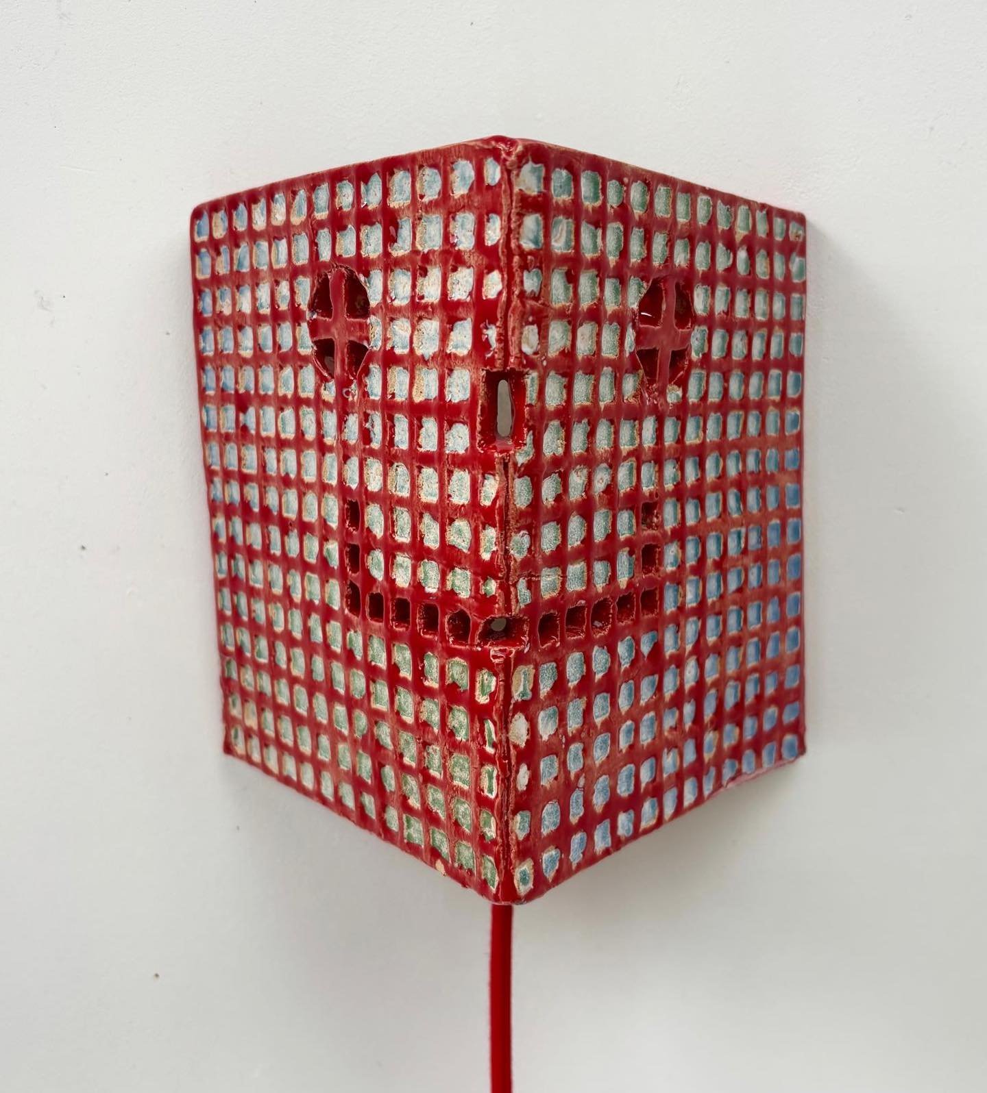 PULL A FACE &mdash; ANN RIKKERS
Vernissage
29/05 &mdash; 4&ndash;10 PM
31/05 &mdash; 10 AM&ndash;4 PM
On view until October &rsquo;26
Te Boelaerlei 69, 2140 Borgerhout
 
At Bar Omar, we show what moves us &mdash; what sparks, shifts, or opens 