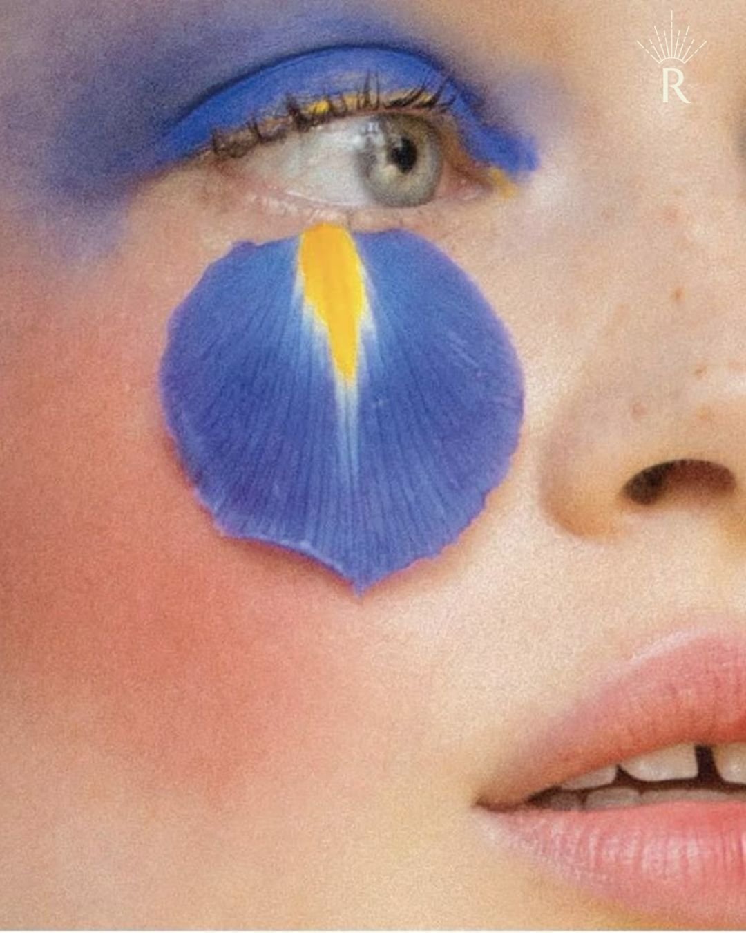 VENUS TRINE NEPTUNE

Sunday, November 30 &ndash; 3:47am

Indulge in what feels good and cozy to you. This is your cue to lean into the good vibes and let it all flow naturally.

#astrologyposts #dailyhoroscope #astrologyonline #learnastrology #nycast