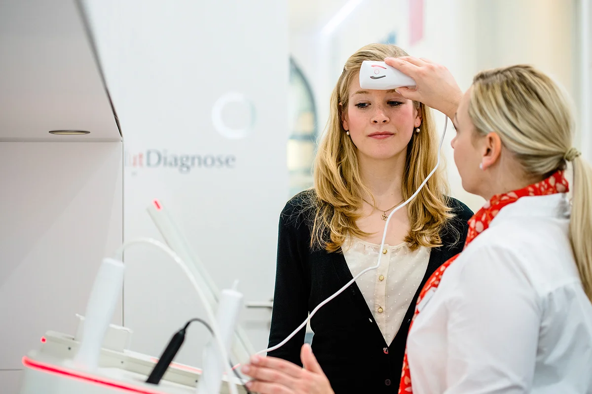 Eucerin_Institut-81_(RGB)_Large_web.jpg