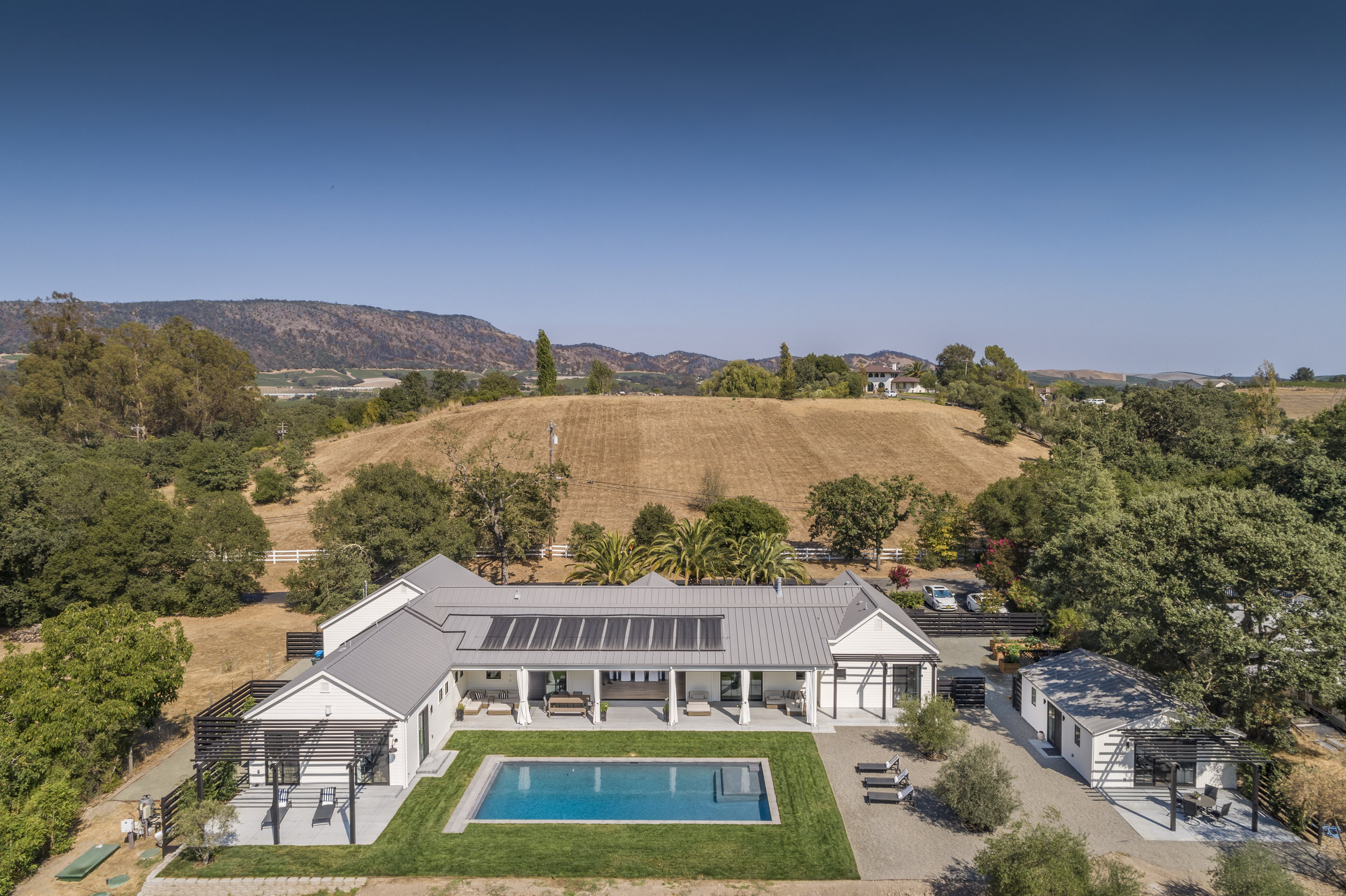 21235 Hyde Rd drone-21-HDR HR.jpg