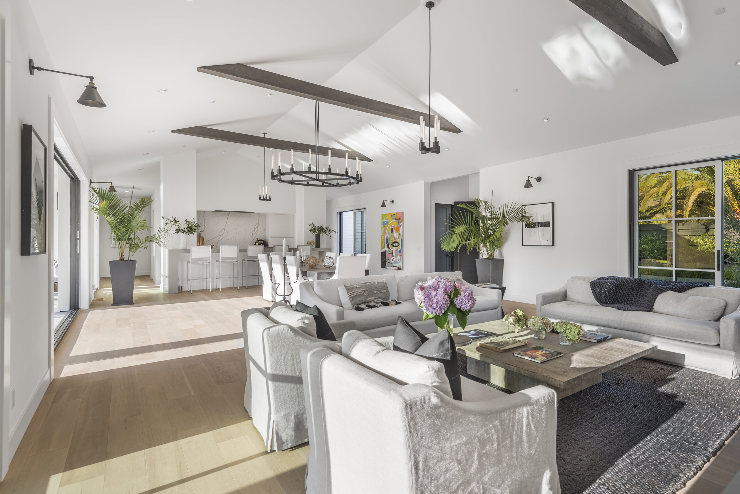 21235 Hyde Rd-429-HDR-Edit HR.jpg