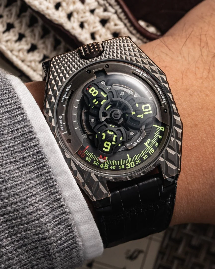 URWERK presents the UR-100V T-REX