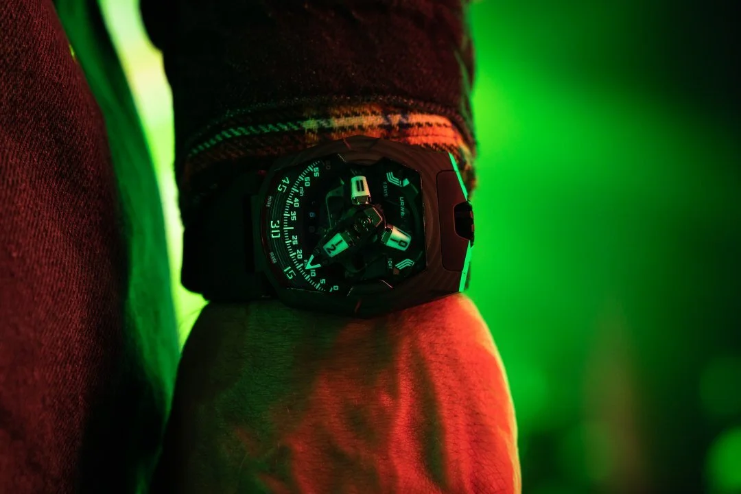 Introducing: The URWERK UR-220 SL Asimov – Lights in the night.