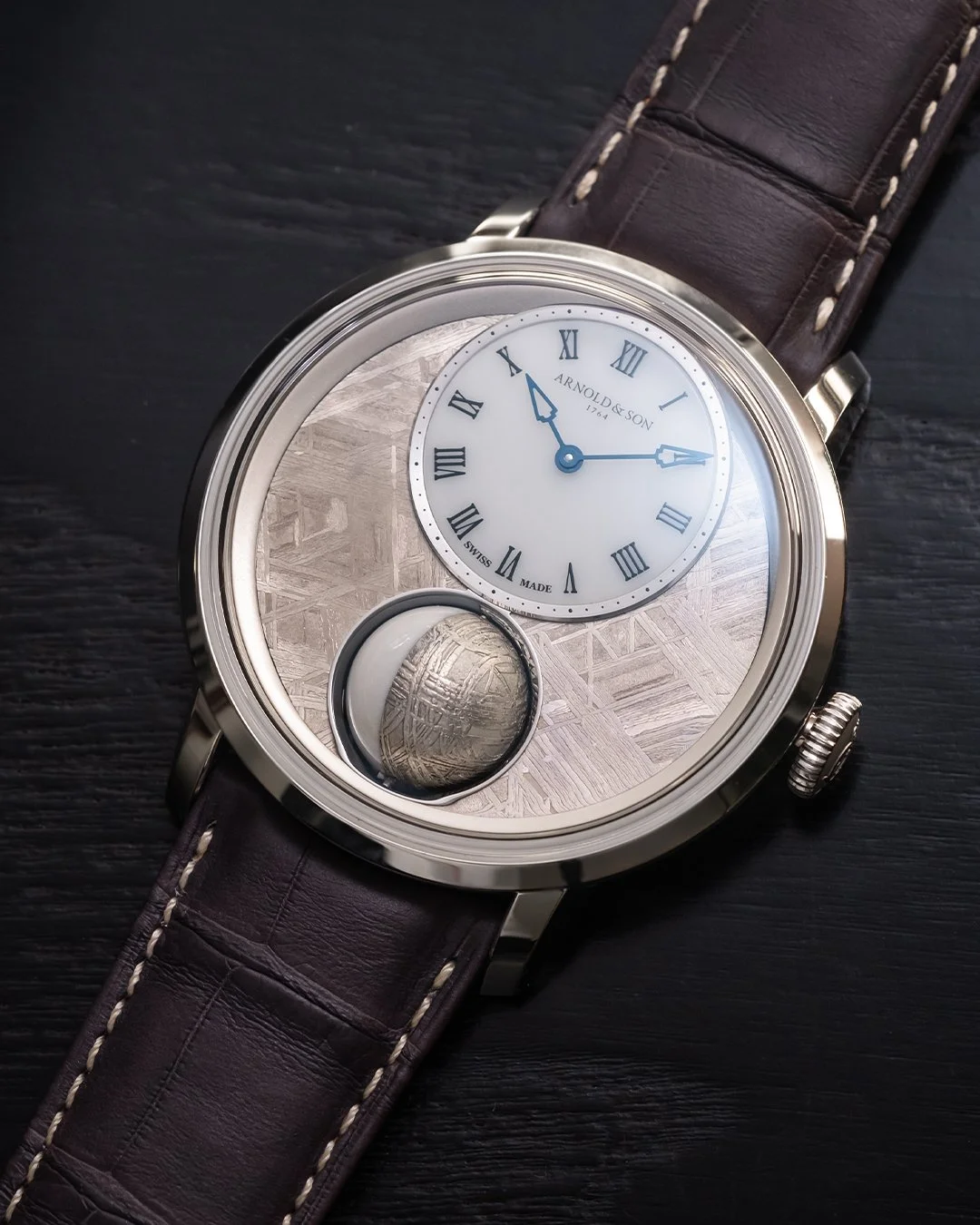 Arnold &amp; Son Luna Magna Platinum Meteorite