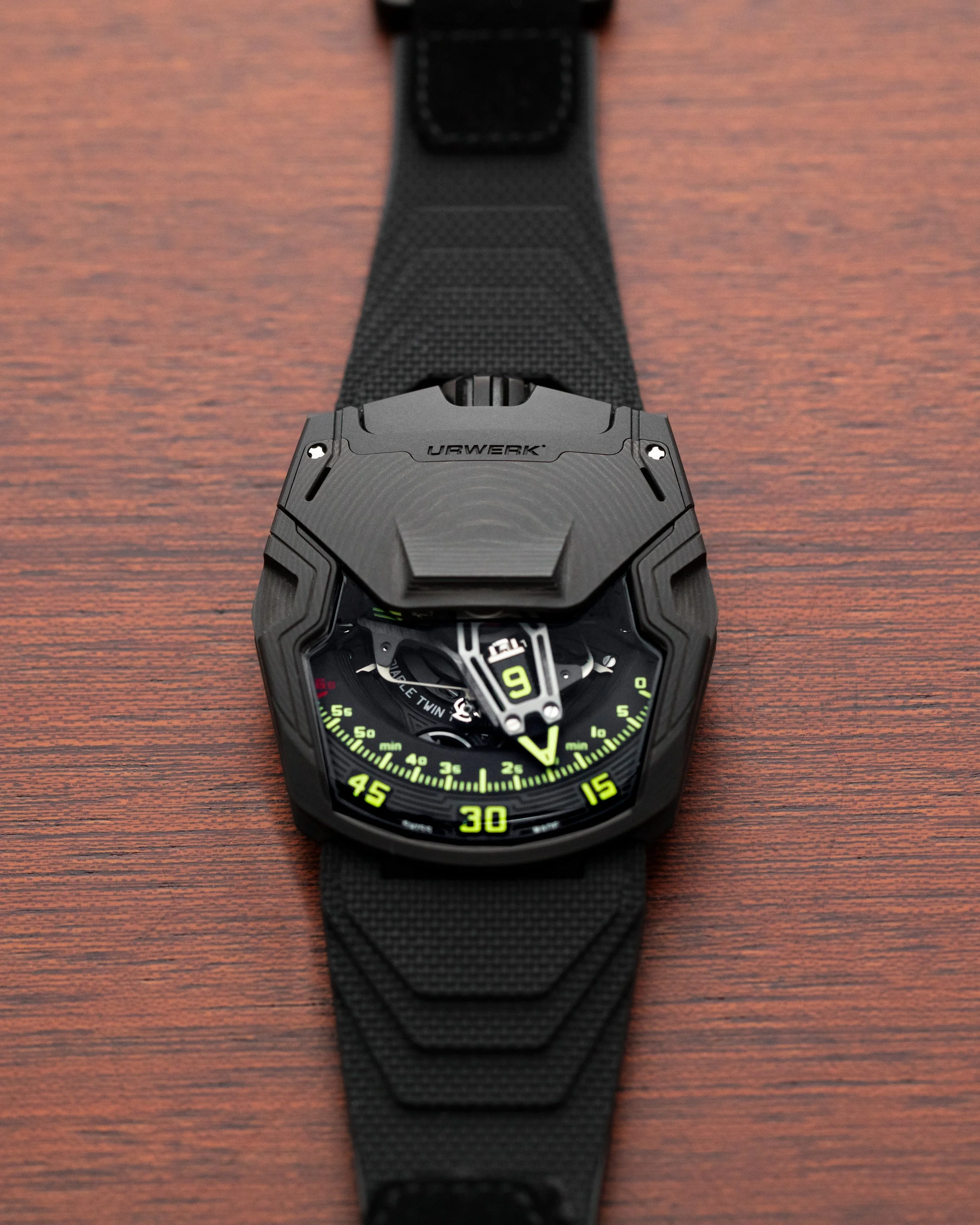 Urwerk UR-230 Eagle
