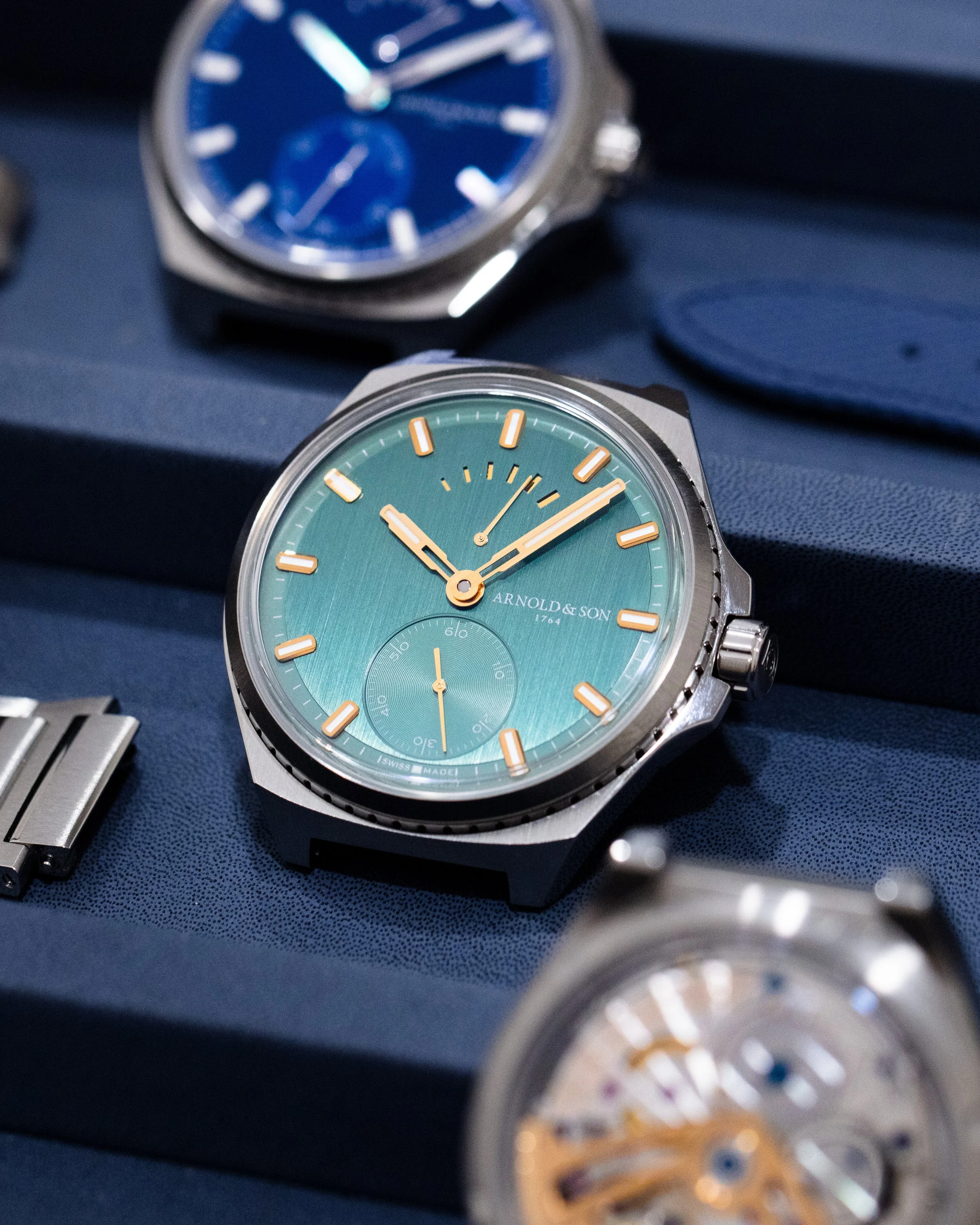 Arnold Son Longtitude 8.jpg