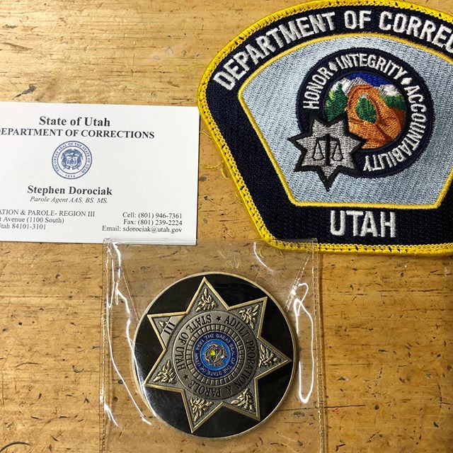 Stephen Dorociak from the department of corrections of Utah drop off his patch and pin#goldengatefortunecookiefactory #fortunecookie #peaceofficer #sheriffdeputy #sanmateocounty #Alamedacountysheriff #sanmateosheriffsoffice