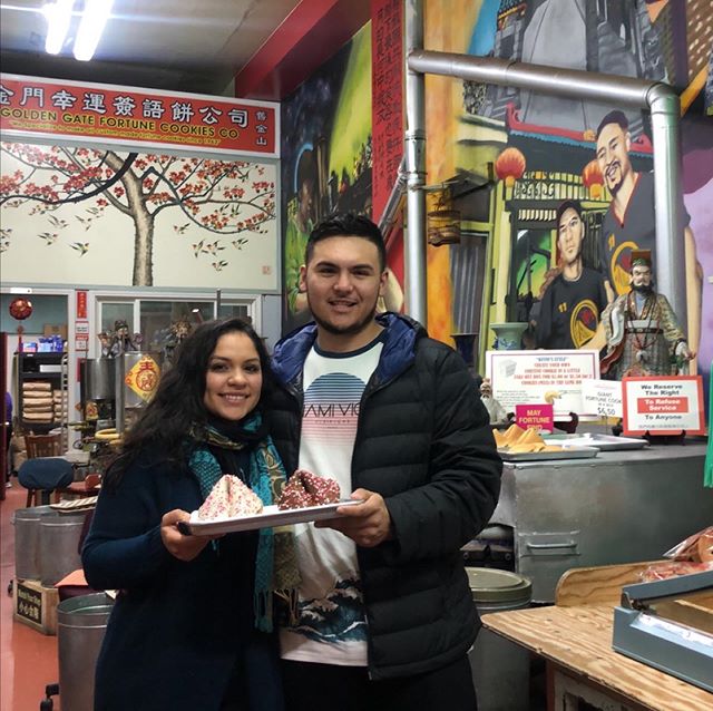 You think you are BIG...！This IS BIG...！#big#bigfortunecookie #goldengatefortunecookies#bigcreations#bigfortune#elgordoylaflacafans#warriors#sanfrancisco#soogood😋