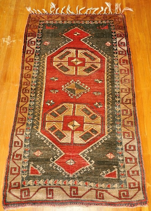 Antique_Gaziantep_Double_Prayer_Rug.jpg