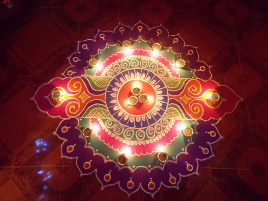 Diya_deepak_Diwali_rangoli_in_goa.JPG