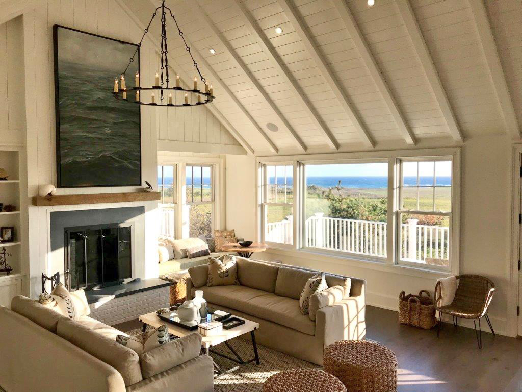 17. Living Room.jpg