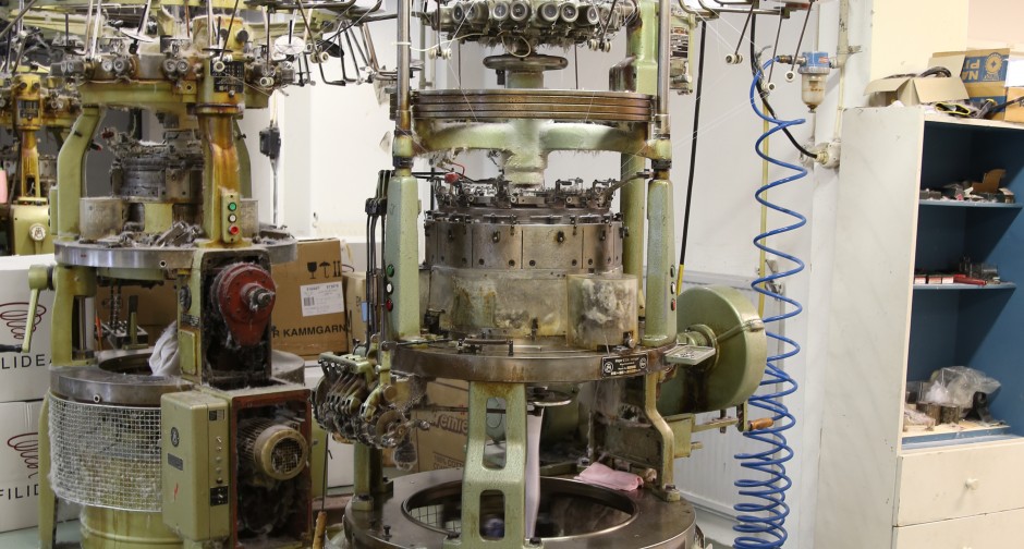 knitting-machine-1.jpg