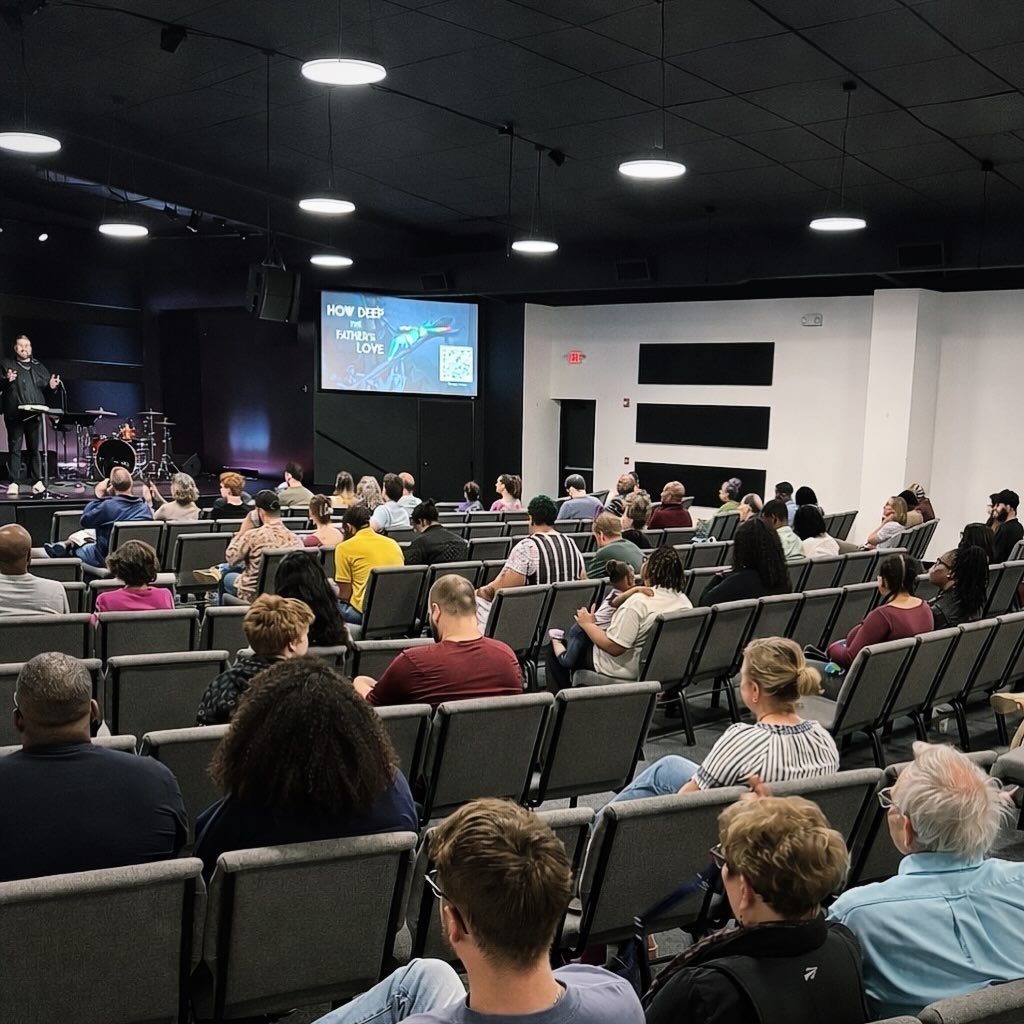 What a beautiful day to honor Jesus together! Happy Sunday! 

#roanoke #roanokeva #church