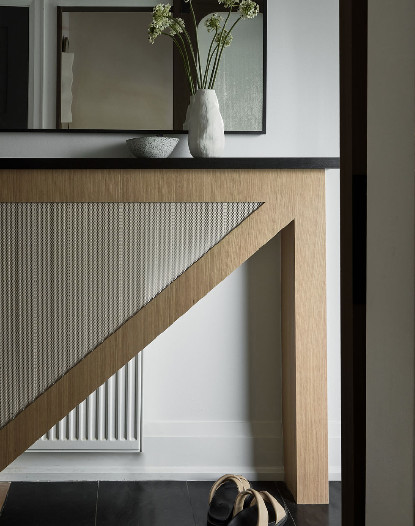foyer close up.png