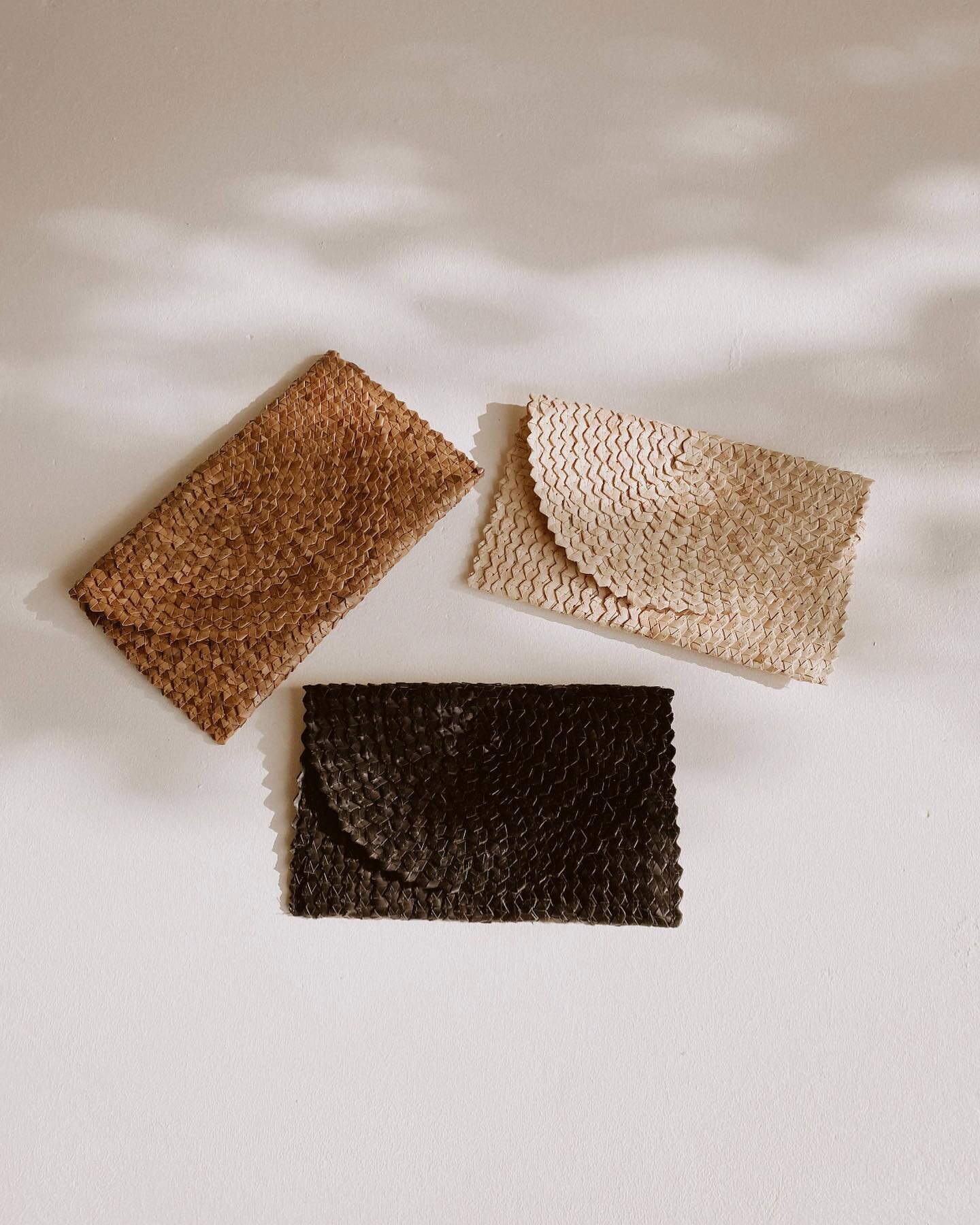 NEW
Rattan Clutches $39
🛍 purchase in store or email santabarbarabeautybar@gmail.com for us to ship to you!
&bull;
&bull;
&bull;
#thebeautybar #shoplocal #santabarbara #santabarbaraspa