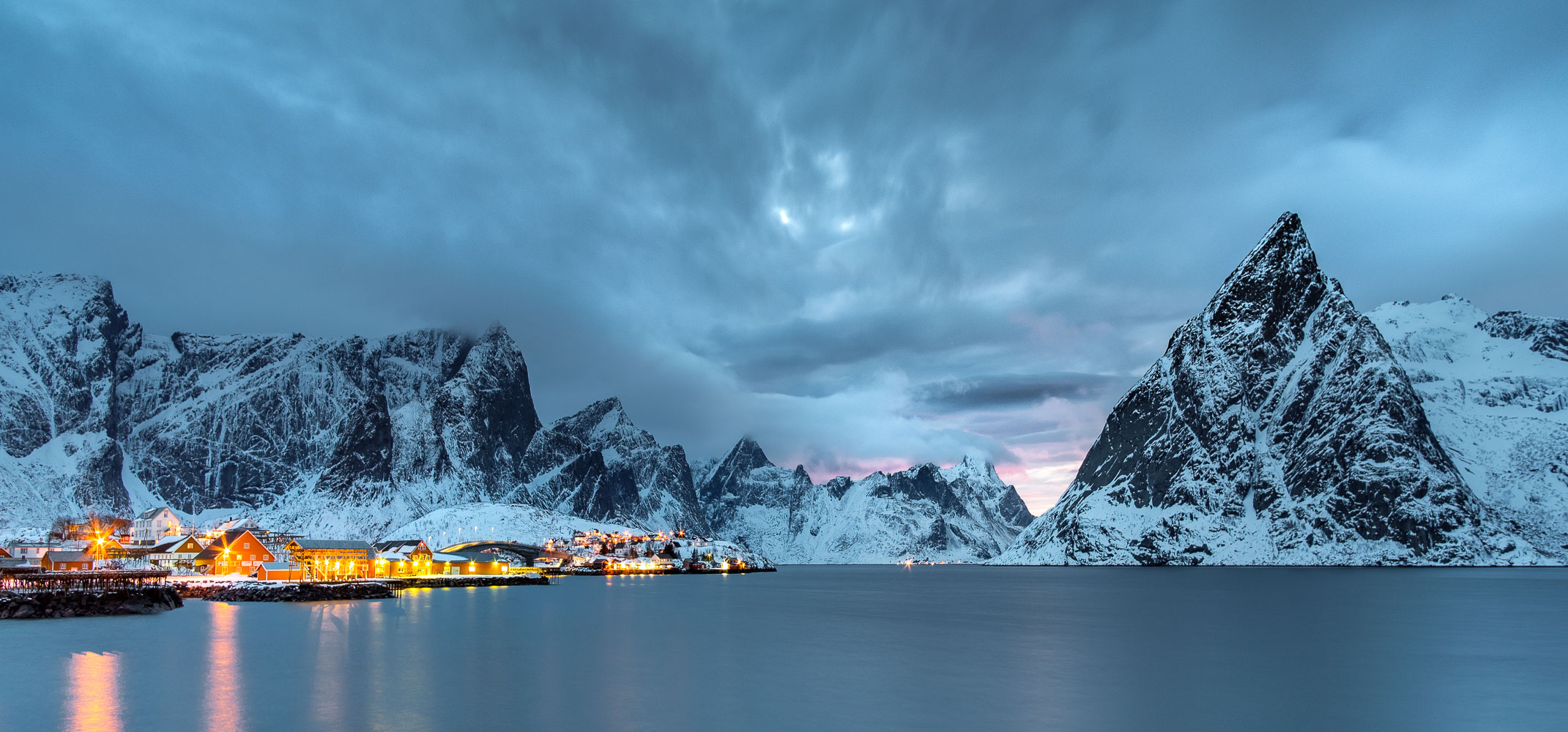 Sakrisøy-Moskenesøya-Lofoten
