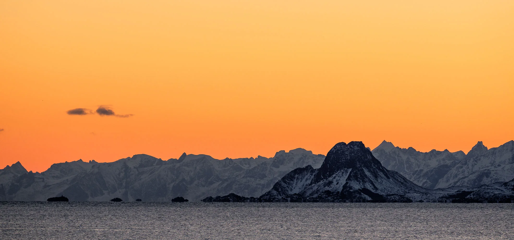 Blick-auf-Vestvågøya-von-Henningsvær-Austvågøya-Lofoten