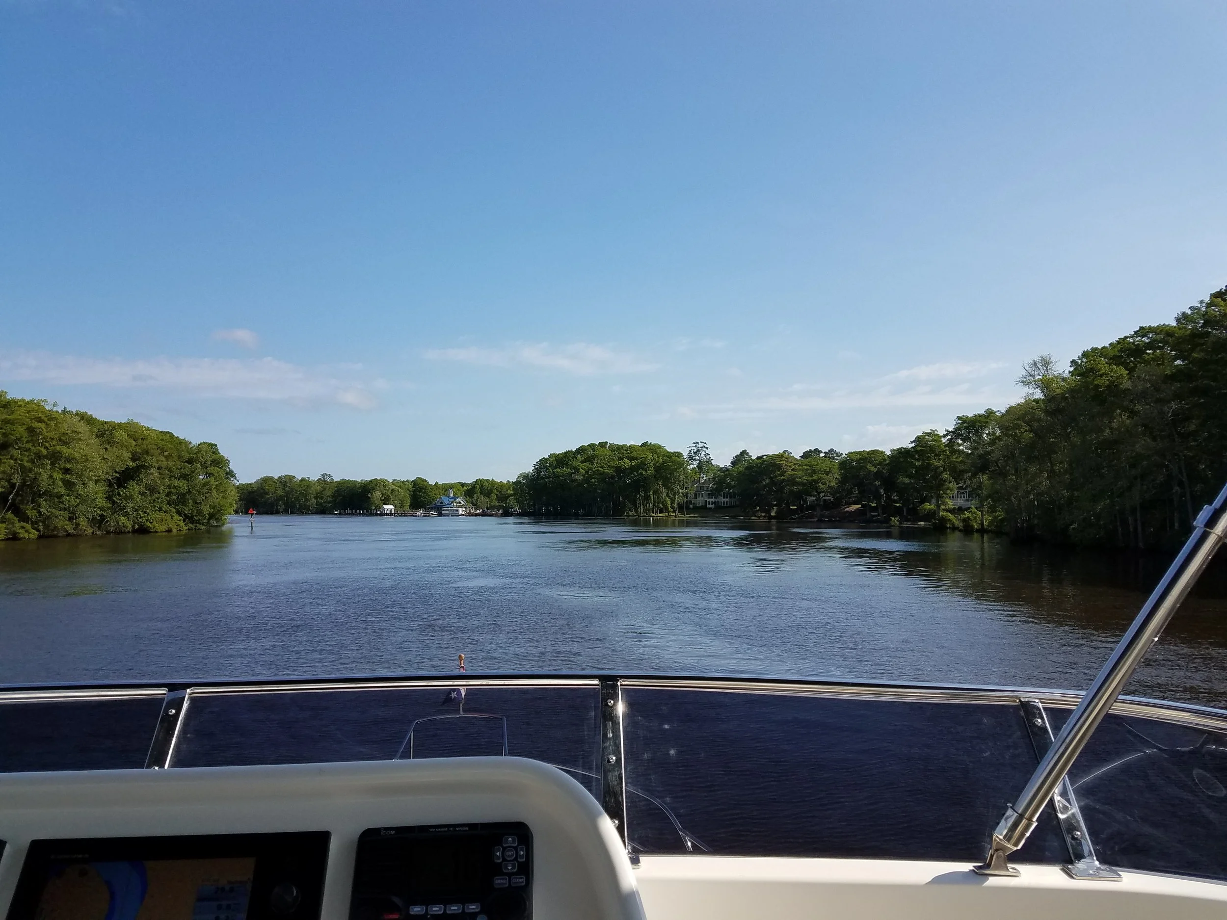 A beautiful day on the ICW, on our way to Myrtle Beach, SC