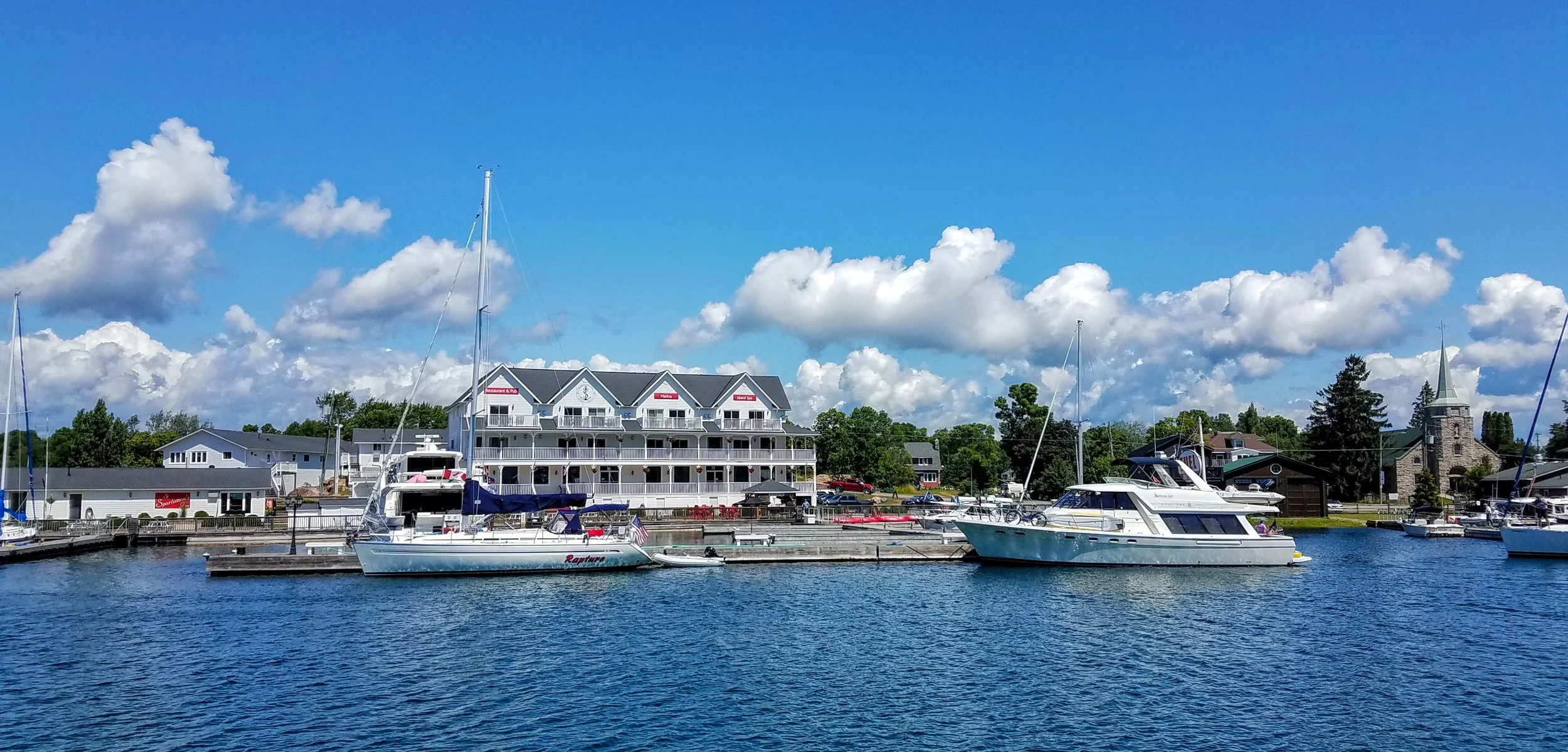 One of the Sportsman’s Inn Marinas