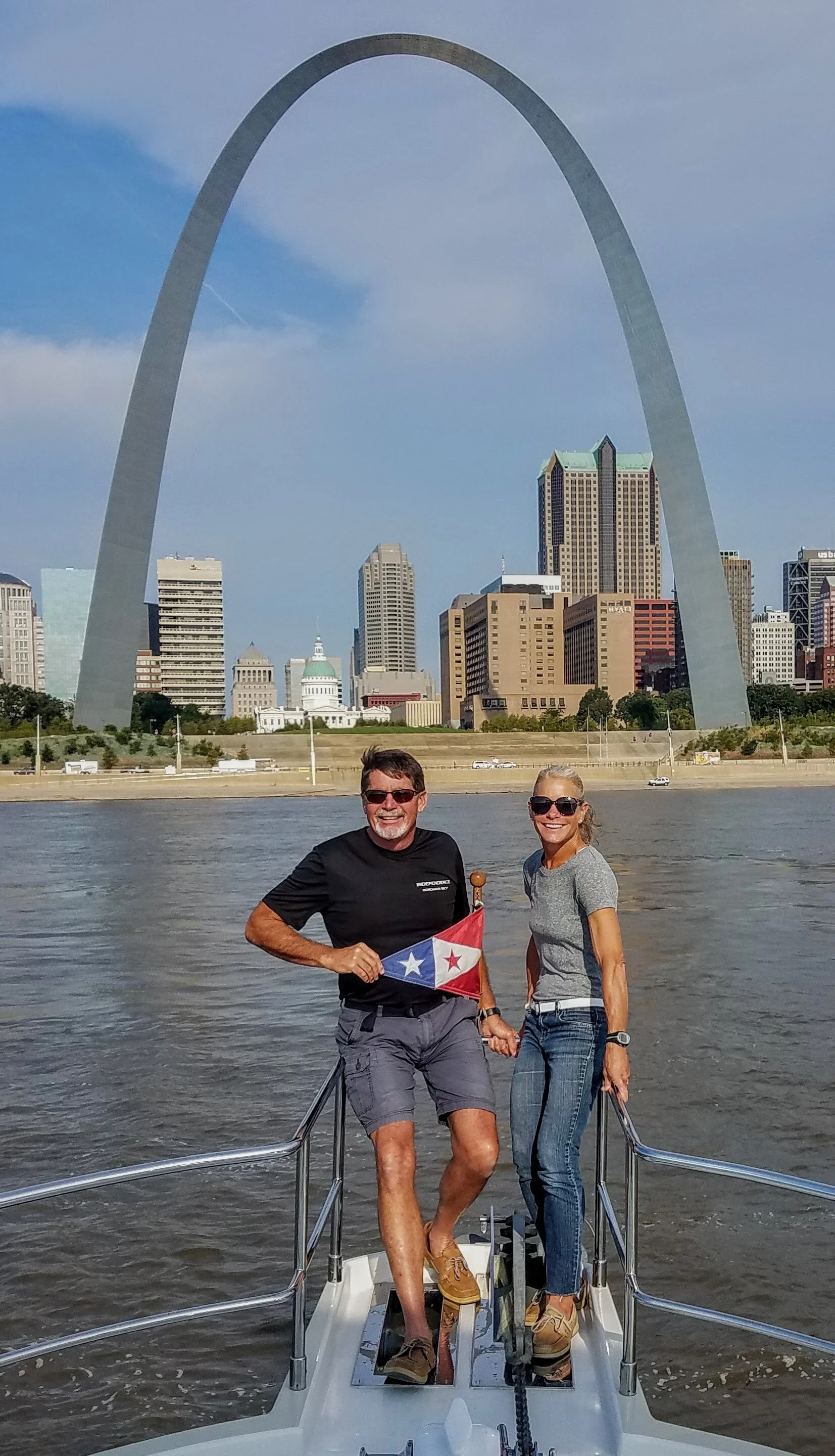 Had to get a picture in front of the St. Louis Arch (thank you Maggie)