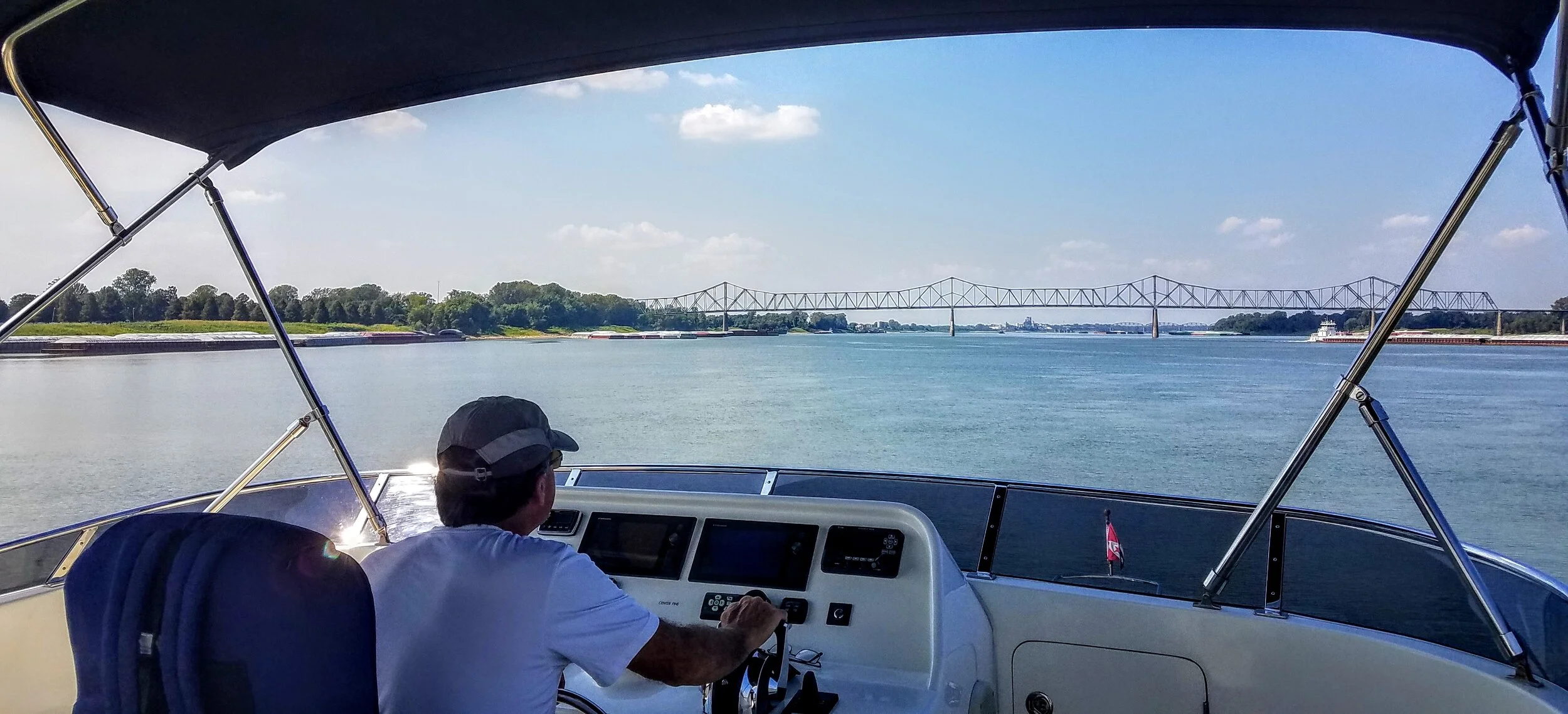 We turn off the Mississippi River and on to the Ohio River toward Paducah