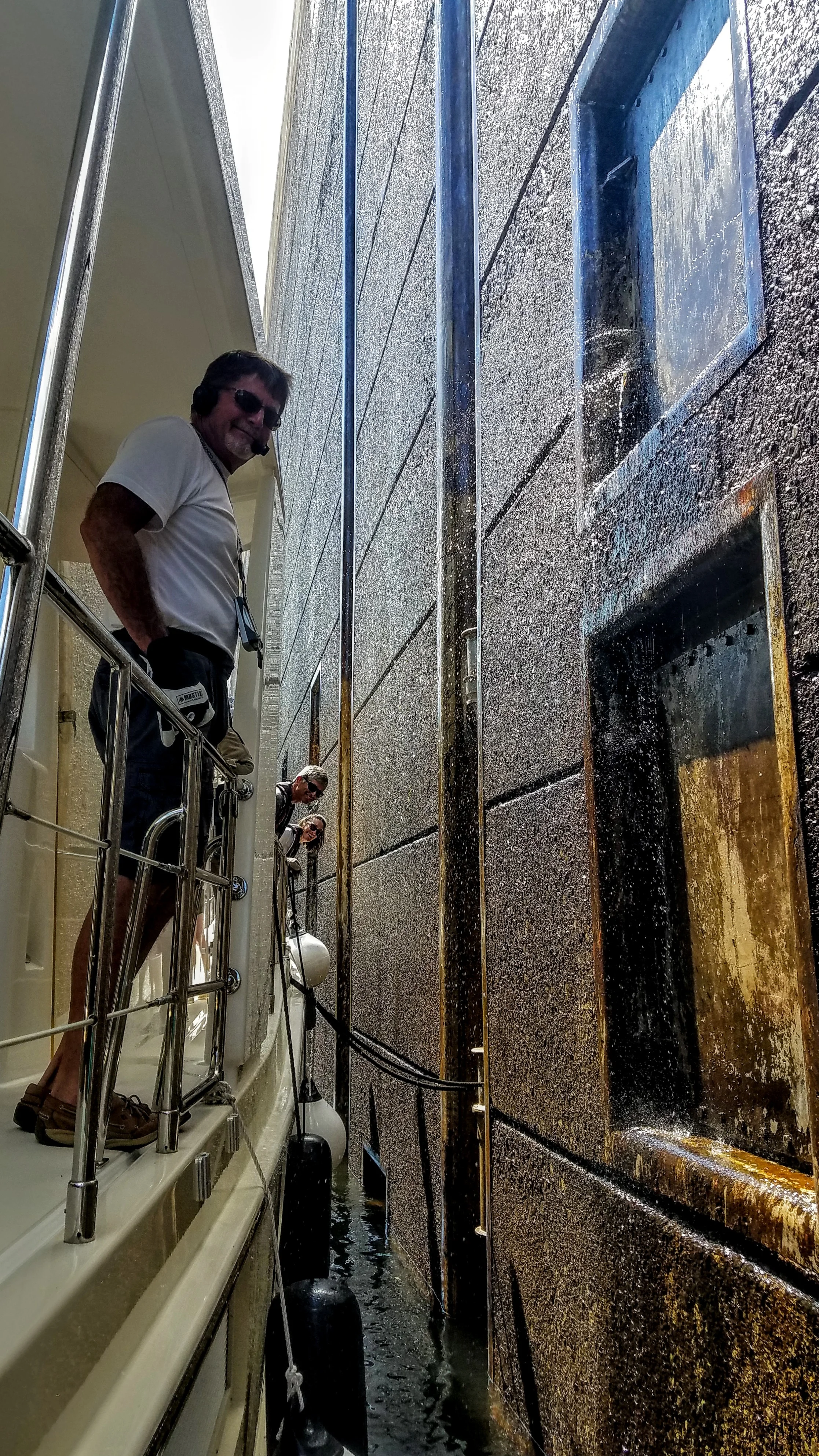 Down locking the 84 feet at the Jamie Whitten Lock and Dam. There is still oil on the side of the lock due to the spill that occurred three weeks ago but it is not too bad and the water in the lock is clear.