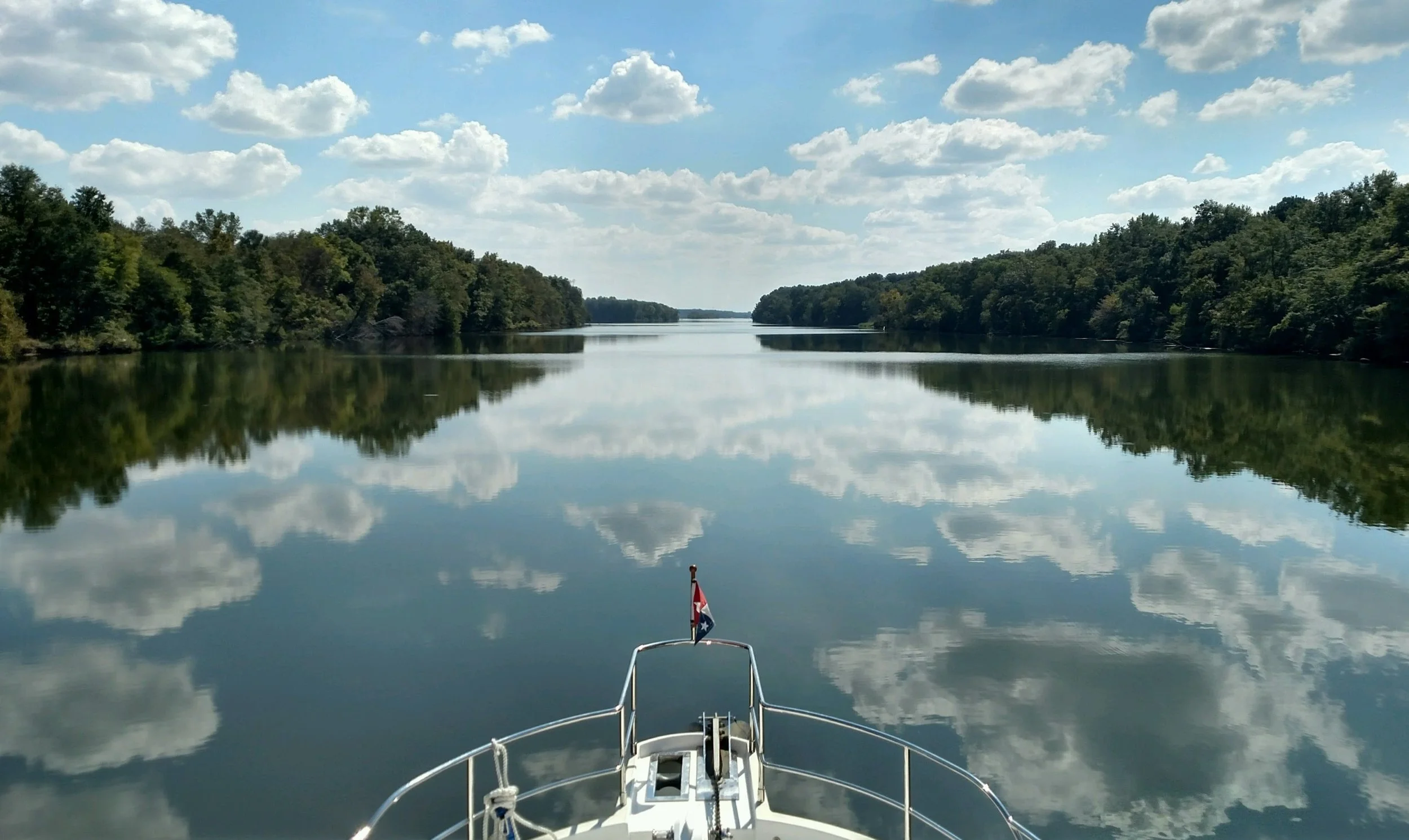 Larry took this amazing photo today while cruising on the Tenn-Tom