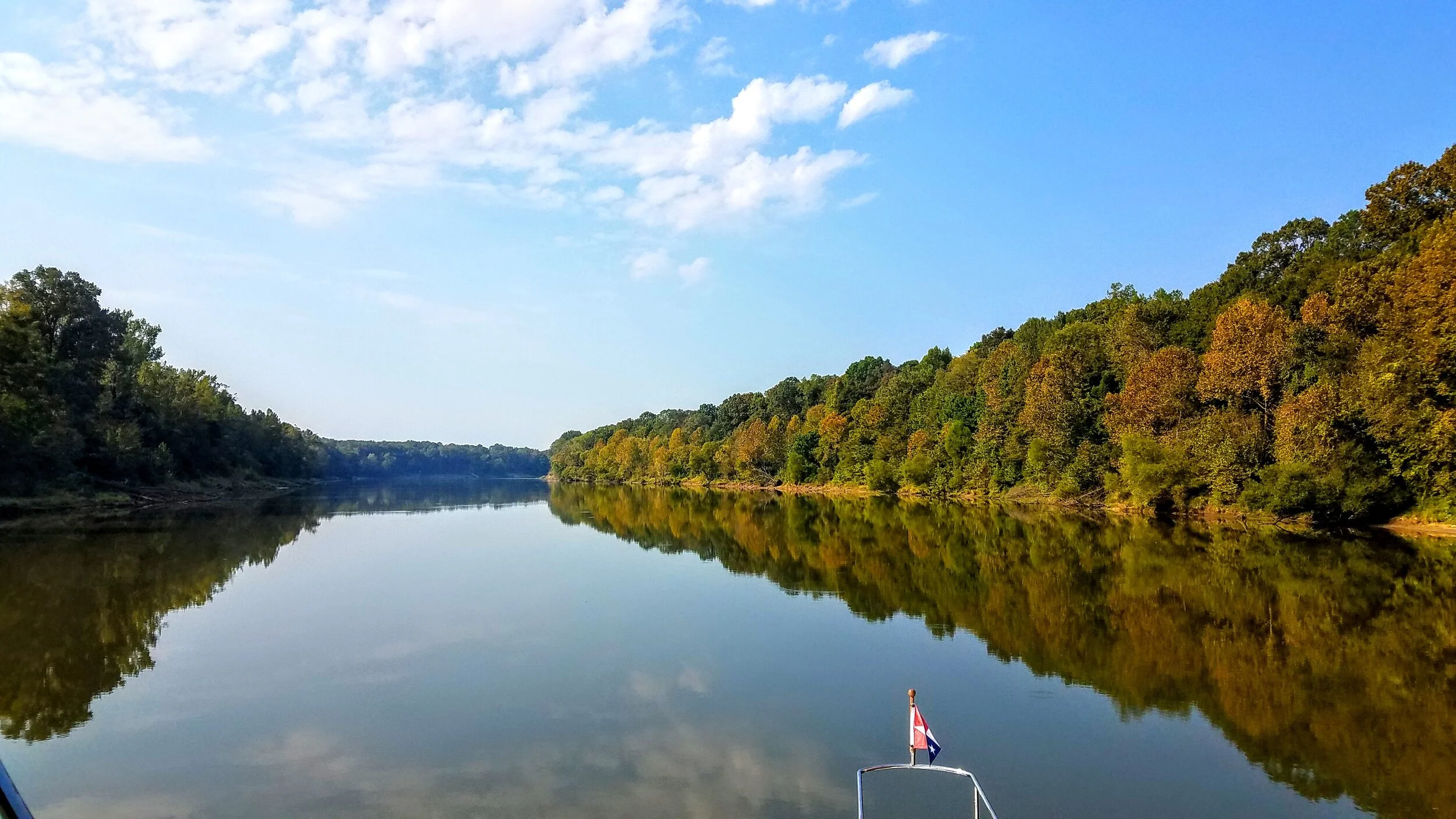 However, there are gorgeous stretches of river with no traces of anything man made
