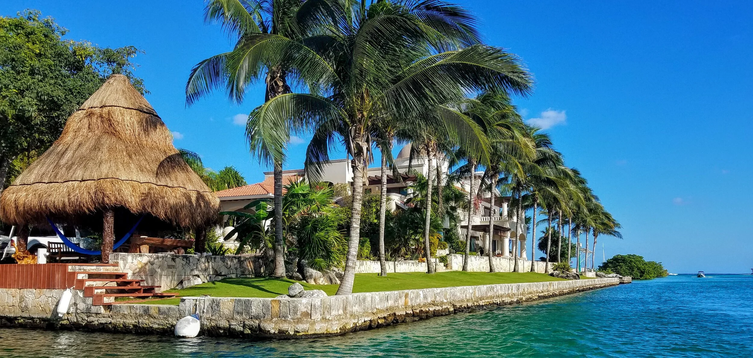 Puerto Aventura, Mx the Riviera Maya Wx Hold — INDEPENDENCE CHRONICLES