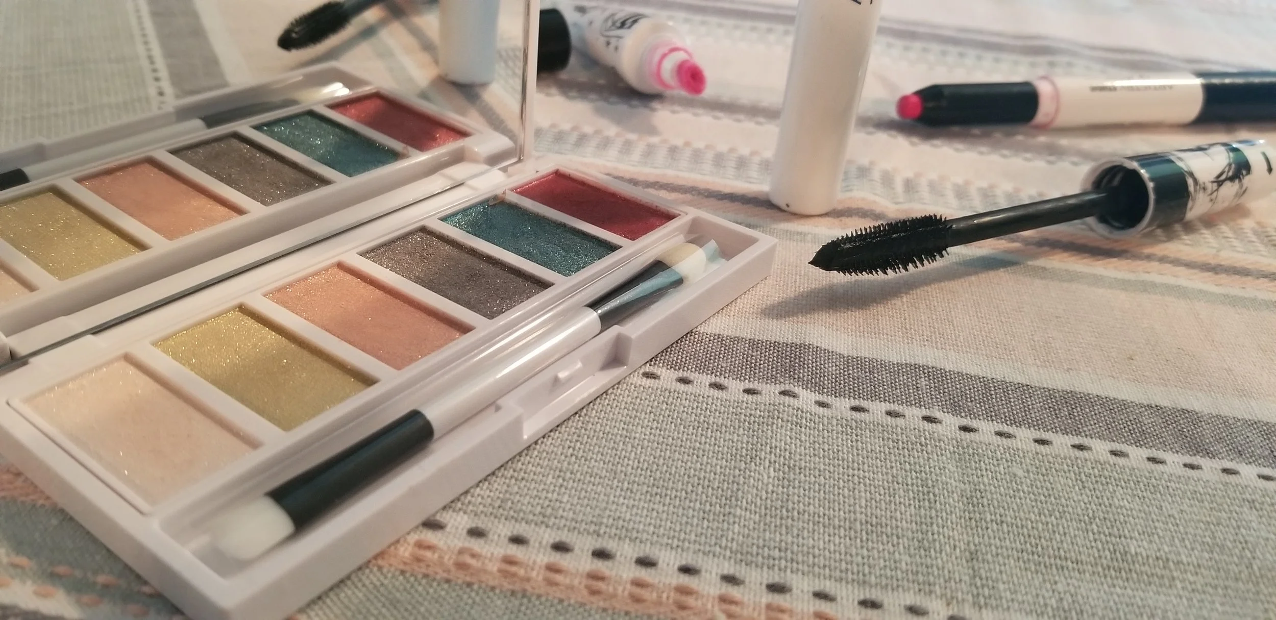 Feel Pretty and Posh With Artistry’s New Parisian Spring Line!