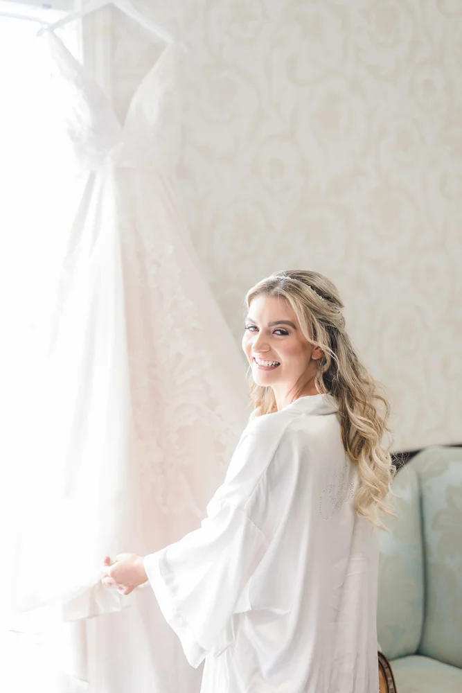 Modern and romantic wedding at Palmetto Club at FishHawk-12.jpg