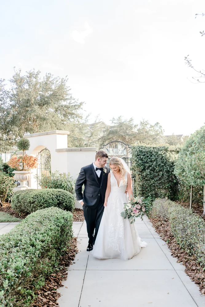 Modern and romantic wedding at Palmetto Club at FishHawk-63.jpg