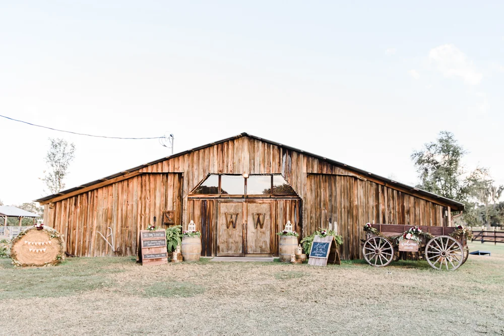 Romantic Outdoor Barn Wedding-96.jpg