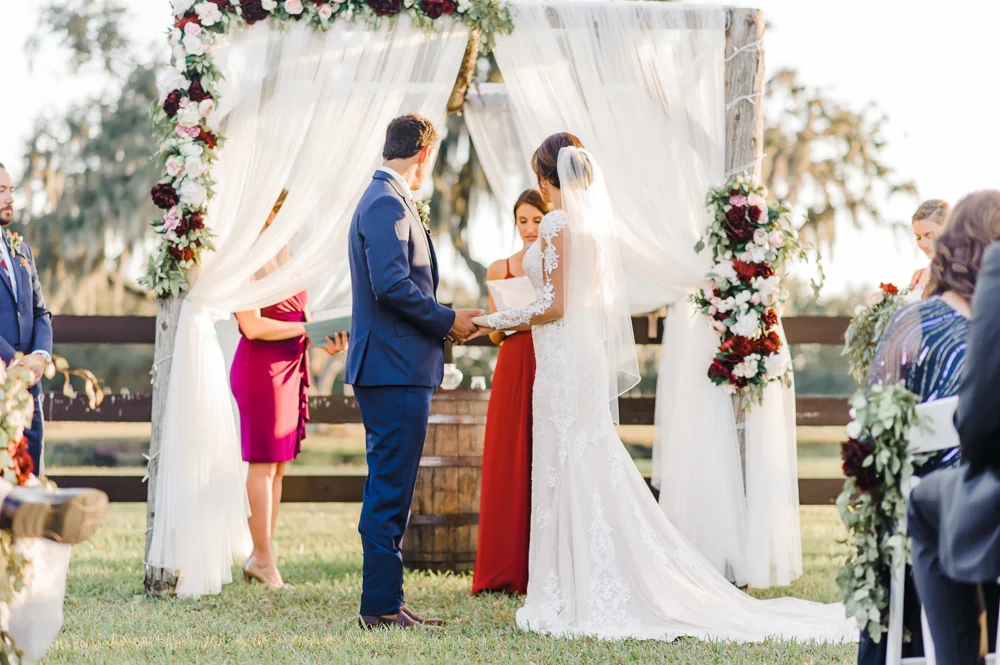 Romantic Outdoor Barn Wedding-120.jpg