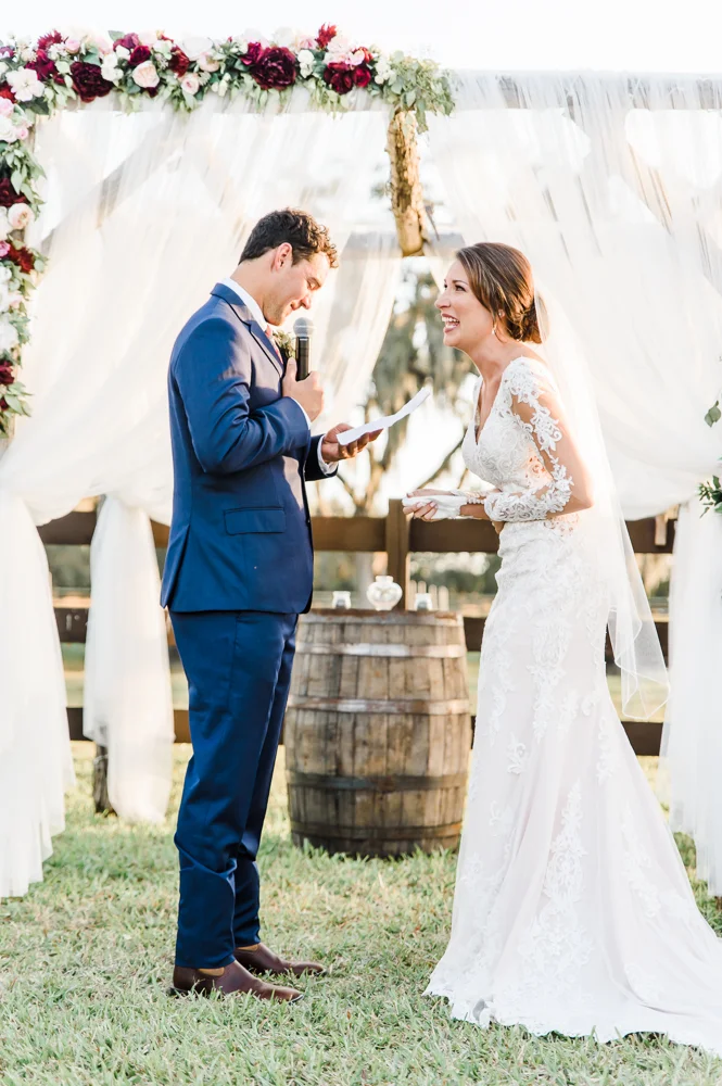 Romantic Outdoor Barn Wedding-122.jpg