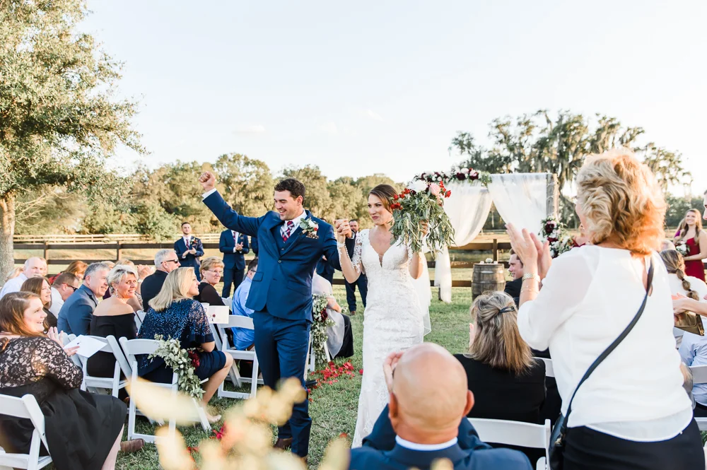 Romantic Outdoor Barn Wedding-126.jpg