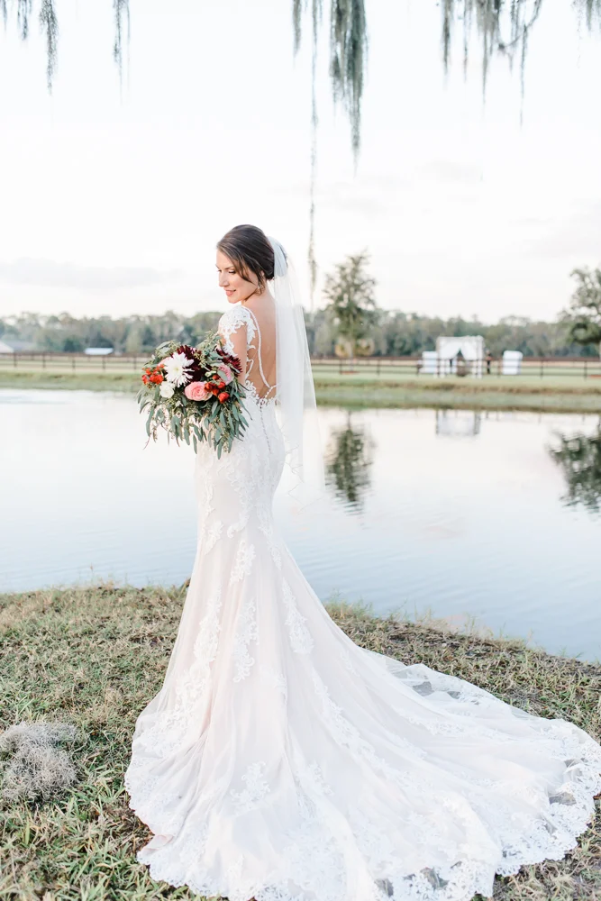 Romantic Outdoor Barn Wedding-154.jpg