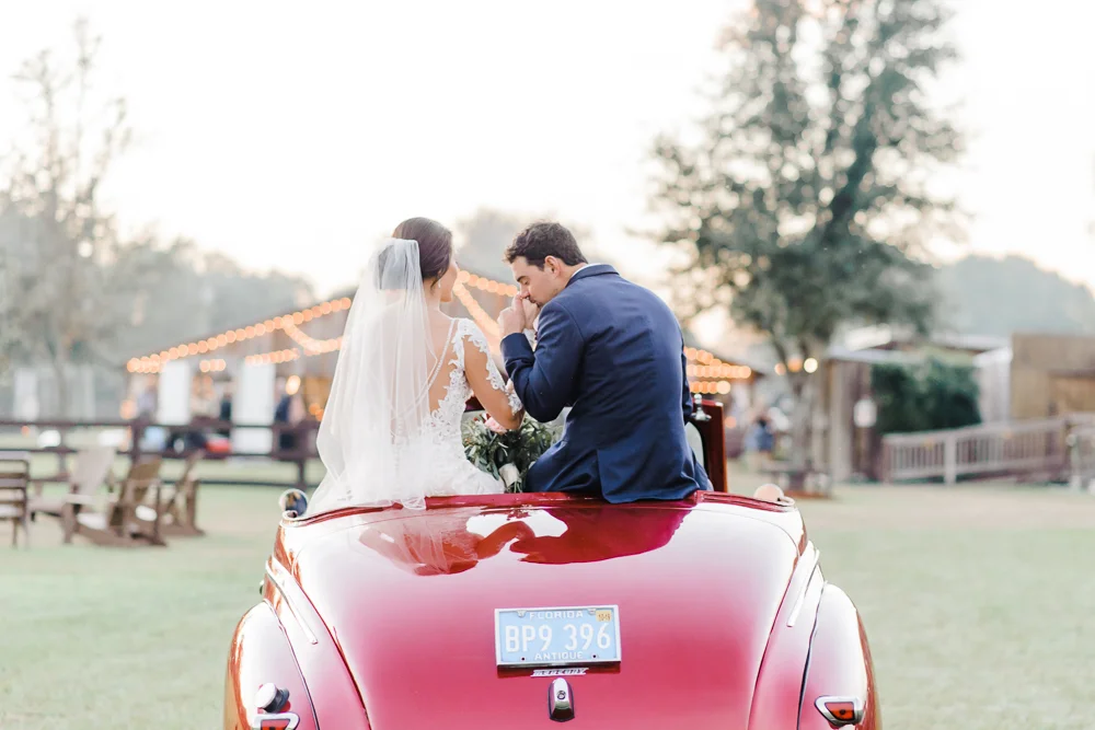 Romantic Outdoor Barn Wedding-169.jpg