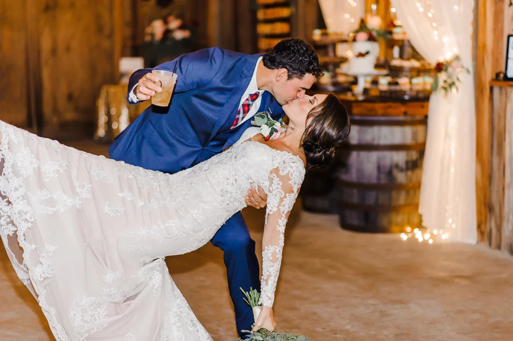 Romantic Outdoor Barn Wedding-176.jpg