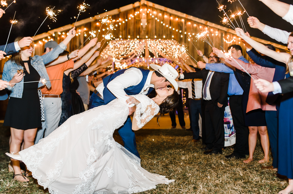 Romantic Outdoor Barn Wedding-199.jpg