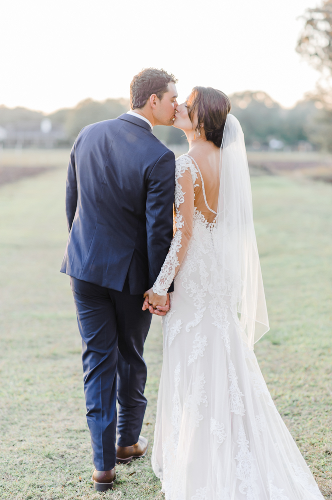 Romantic Outdoor Barn Wedding-143.jpg