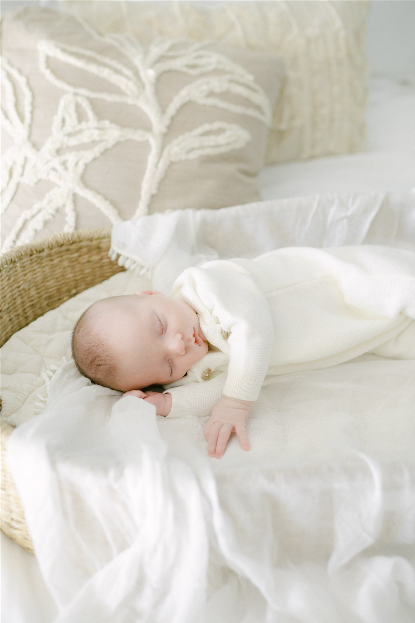 best film inspired newborn photographer.jpg