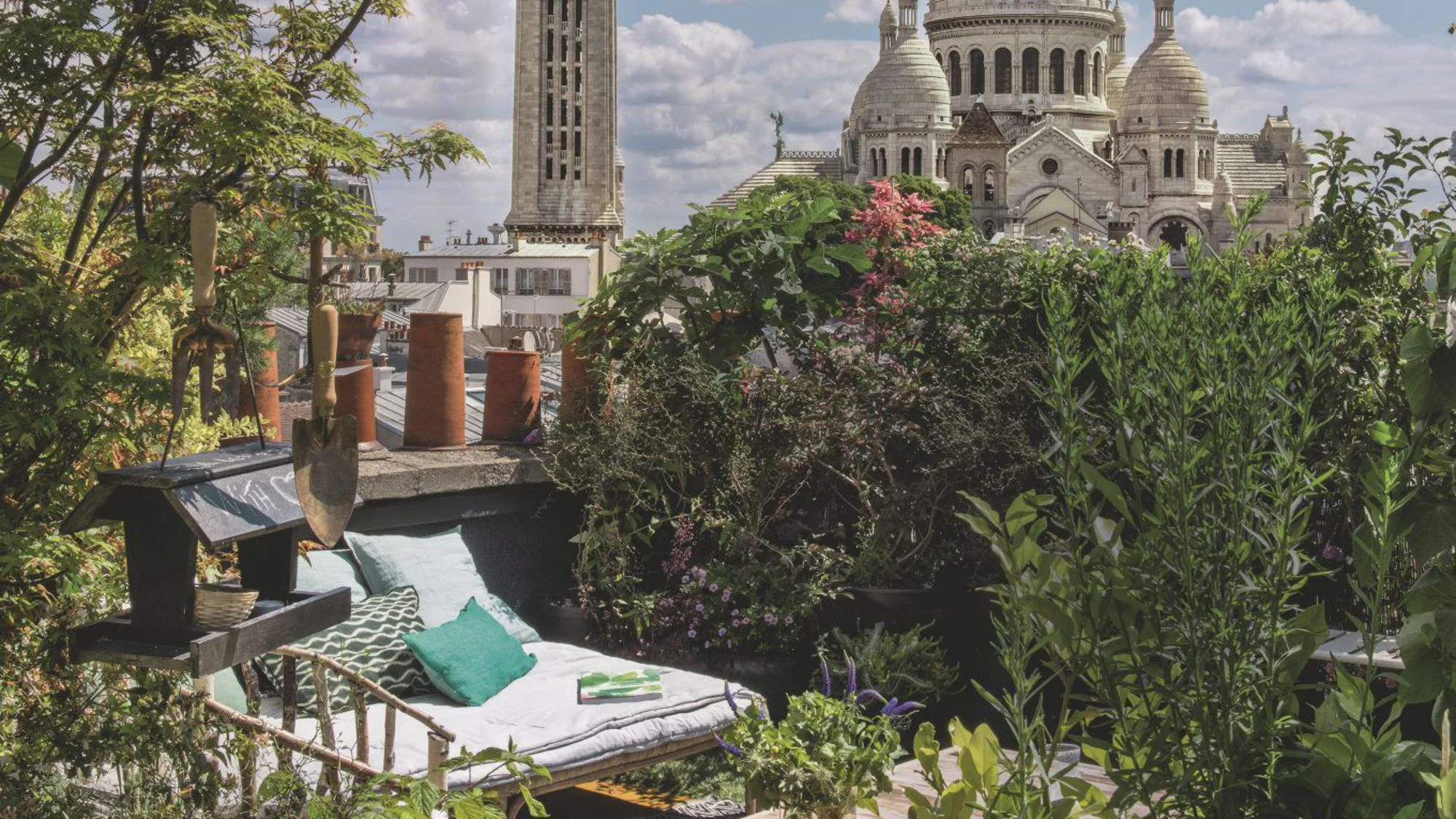 appartement-parisien-avec-vue-sur-sacre-coeur_5583857