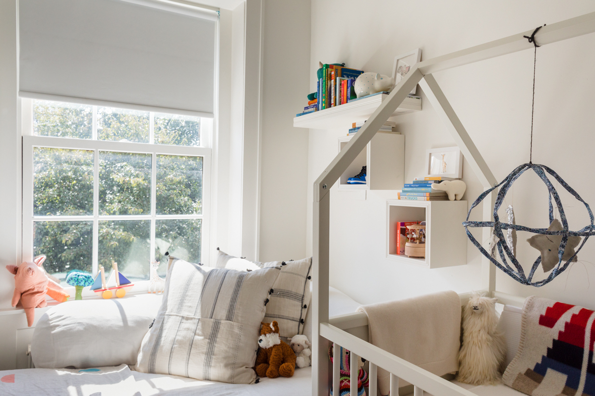 a-bohemian-haven-in-a-brooklyn-townhouse-built-by-newlyweds-sophie-green-home-tour-brooklyn-59bc2cfa8166d3146745d83a-origin.jpg