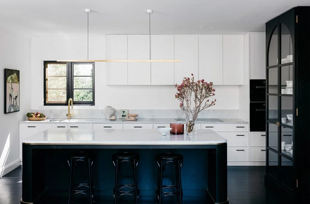 Arent-Pyke-PymbleHouse-gallery-image-full-width-05-@2x-2-1024x676.jpg