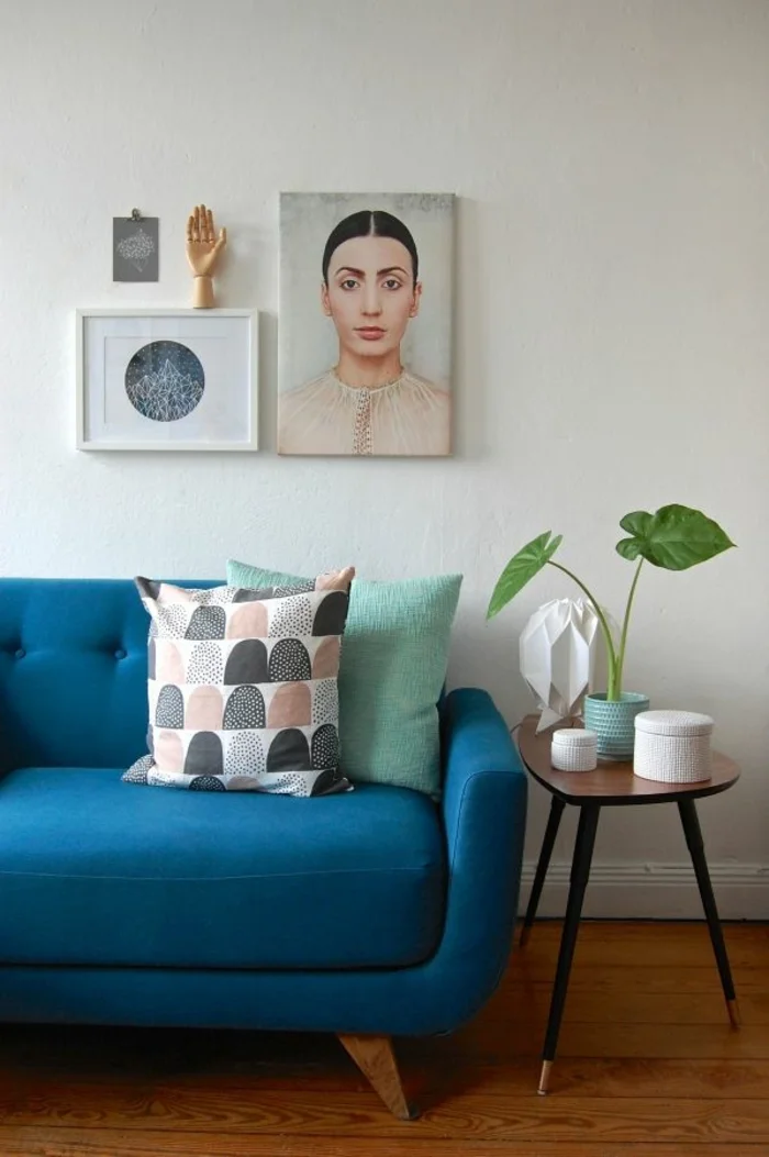 Blissful Corners: Modern Portraits