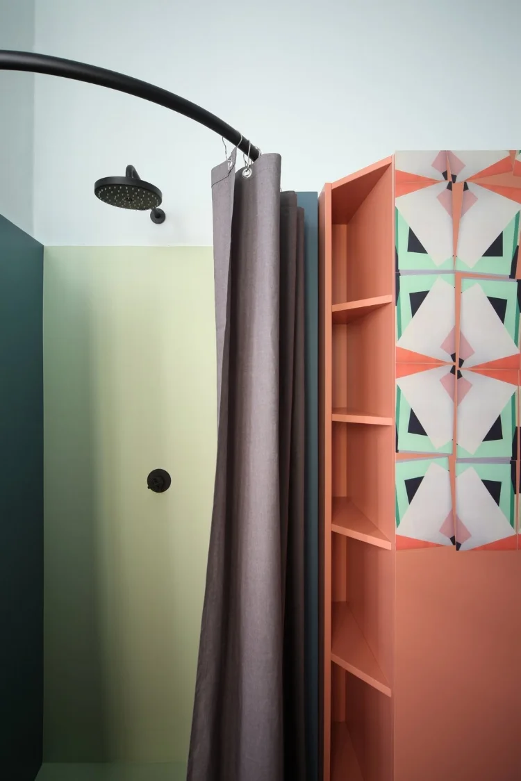 in-the-bathroom-the-resin-is-by-rezina.jpg