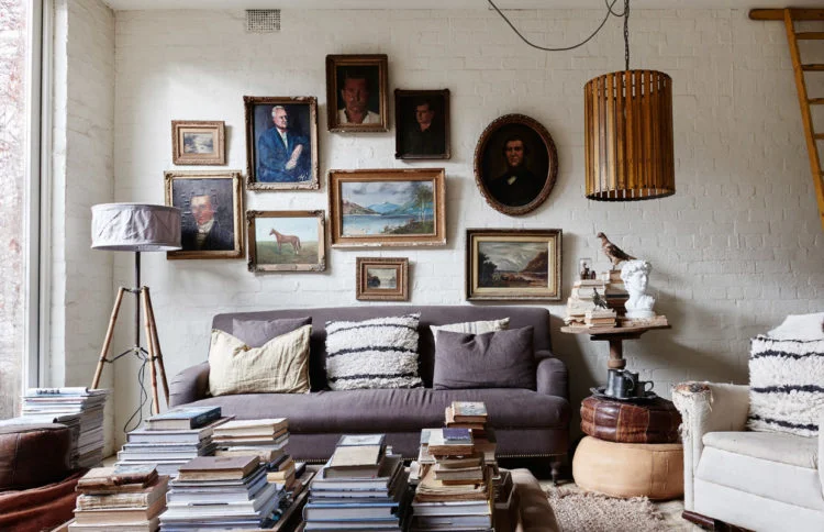 Blissful Corners: Vintage Art